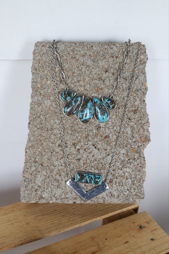 0955 H136 TURQUOISE 2 LAYERED WESTERN NATURAL STONE 24' no